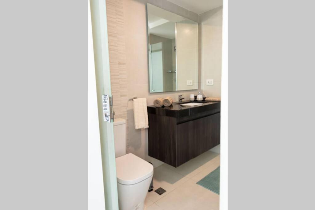 Luxurious Stay At Modern Apartment Санта Крус де ла Сиера Екстериор снимка