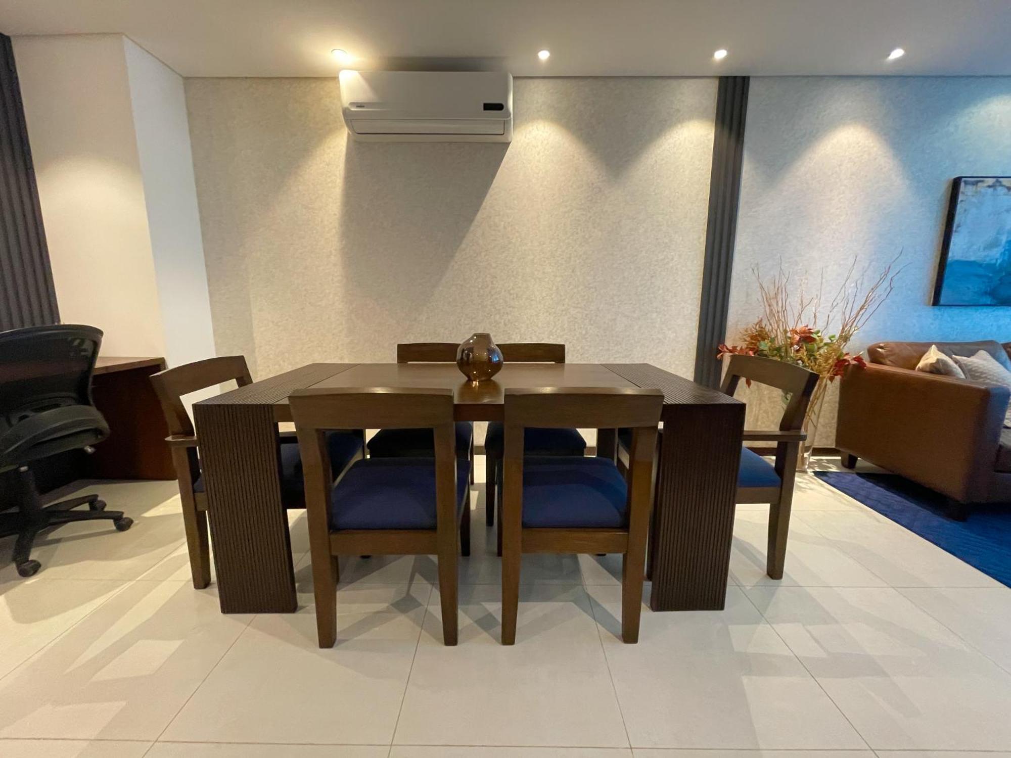 Luxurious Stay At Modern Apartment Санта Крус де ла Сиера Екстериор снимка